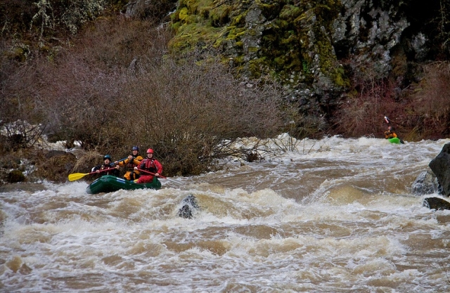 Descenso de rafting para eventos